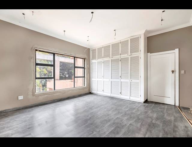4 BEDROOM HOUSE FOR SALE IN HYDE PARK